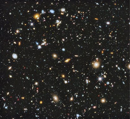 Billedet viser nogle af de fjerneste galakser, det er muligt at se med nutidens teknologi.